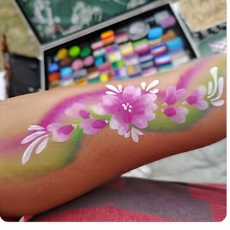 Pink flower vine arm design